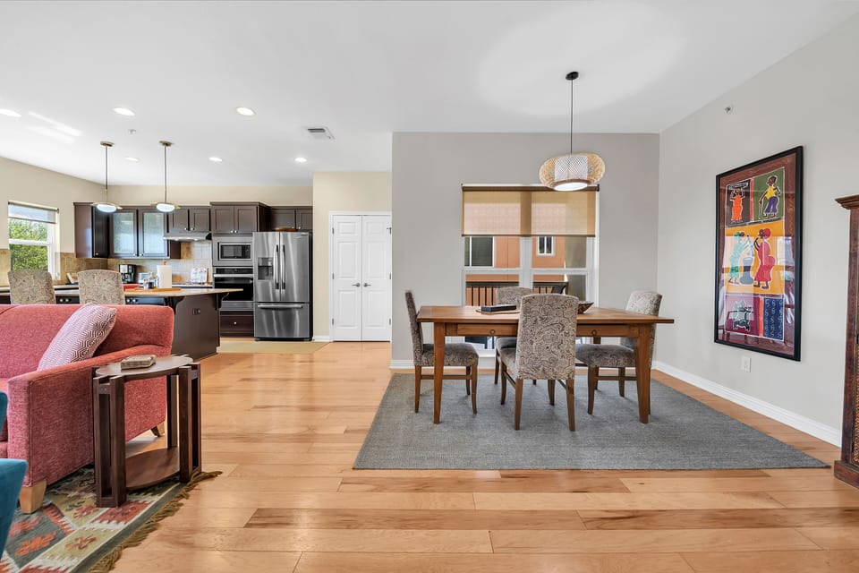 Dining area/