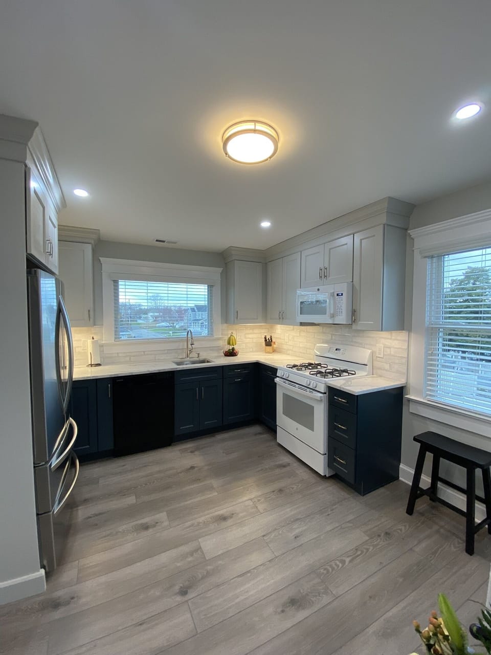 Beautiful West sunsets over this double awning window. 