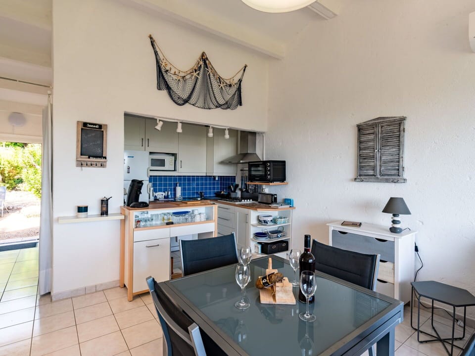 Furniture, Table, Cabinetry, Property, Countertop, Kitchen, Chair, Kitchen Appliance, Building, Interior Design