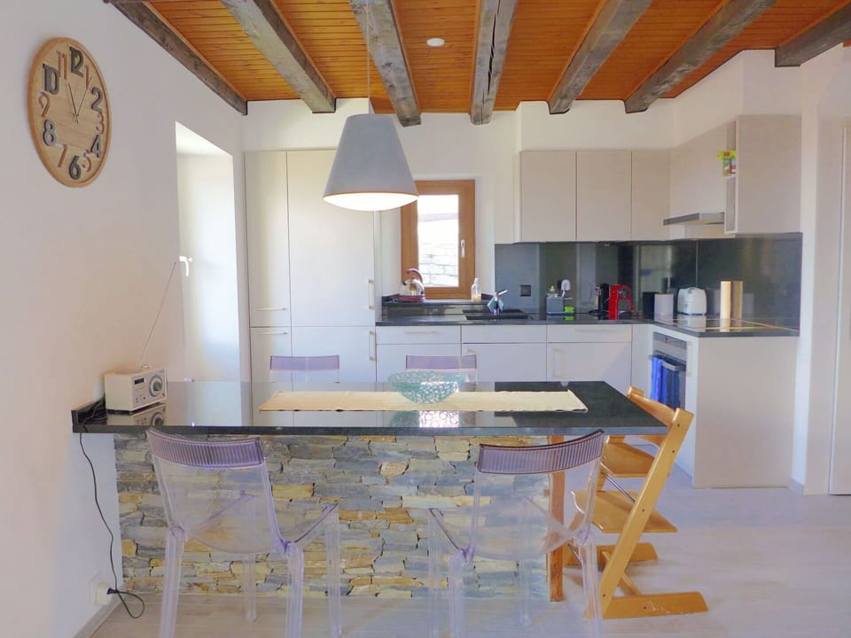 Cabinetry, Furniture, Building, Countertop, Table, Property, Chair, Kitchen, Wood, Interior Design