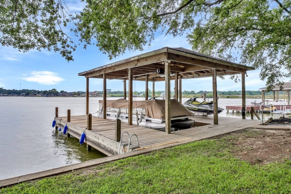 Tie your boat up during the day right outside of the property