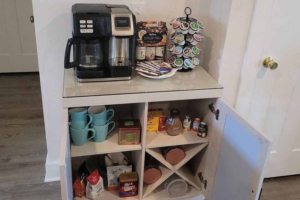 ... AND the exclusive LC Coffee Bar!
