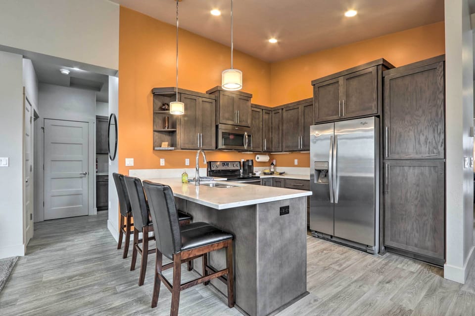 Kitchen | Cooking Basics | Dishware & Flatware