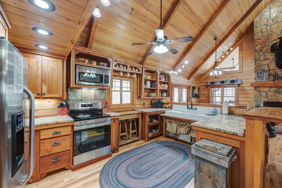Kitchen; Main/middle level of cabin
