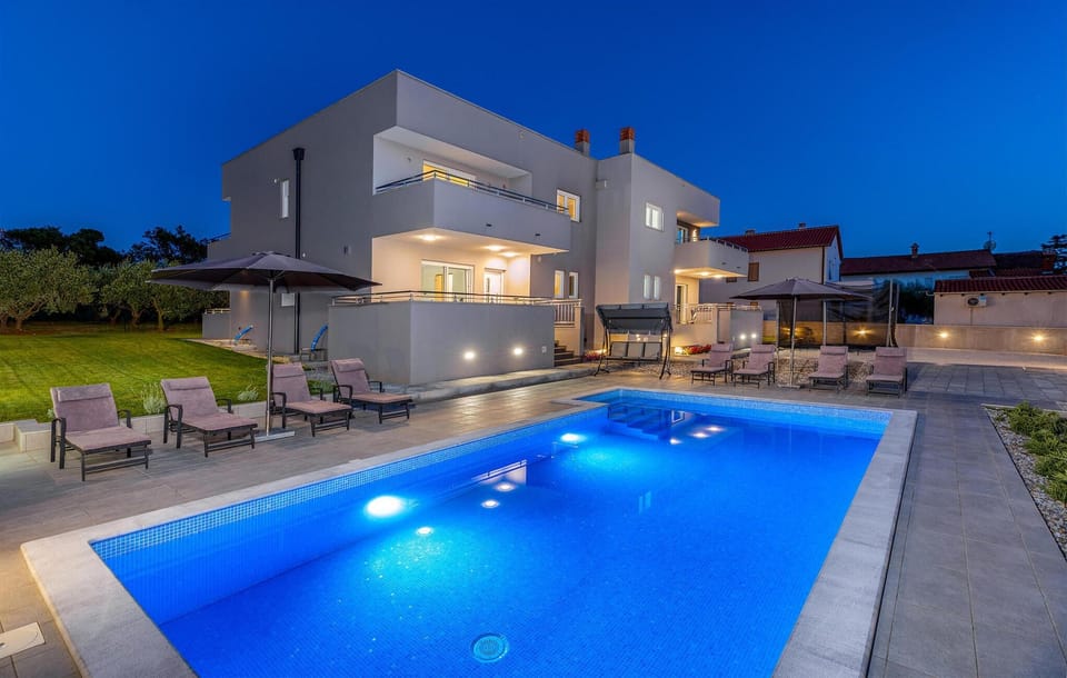 pool