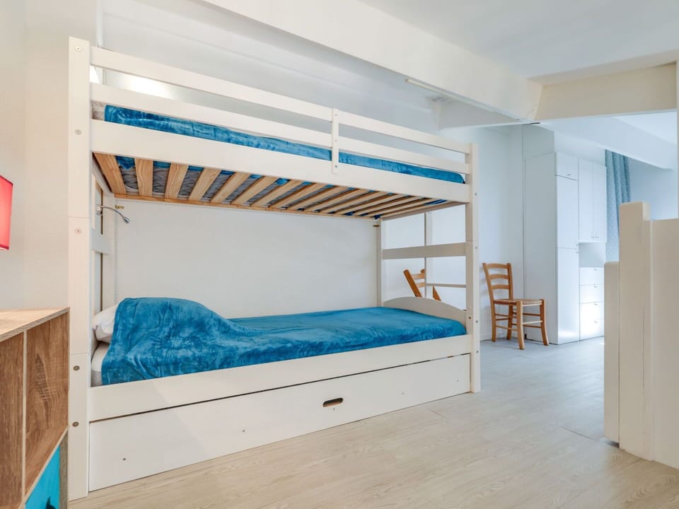 Furniture, Comfort, Azure, Bed Frame, Bed, Wood, Rectangle, Floor, Flooring, Hardwood