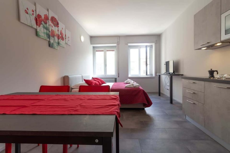 studio area Papavero apartment - Affitti Brevi Italianear the historic center. Ideal for couples or business stays. Kitchenette equipped and furnished with every comfort. wifi free laundry including parking nearby