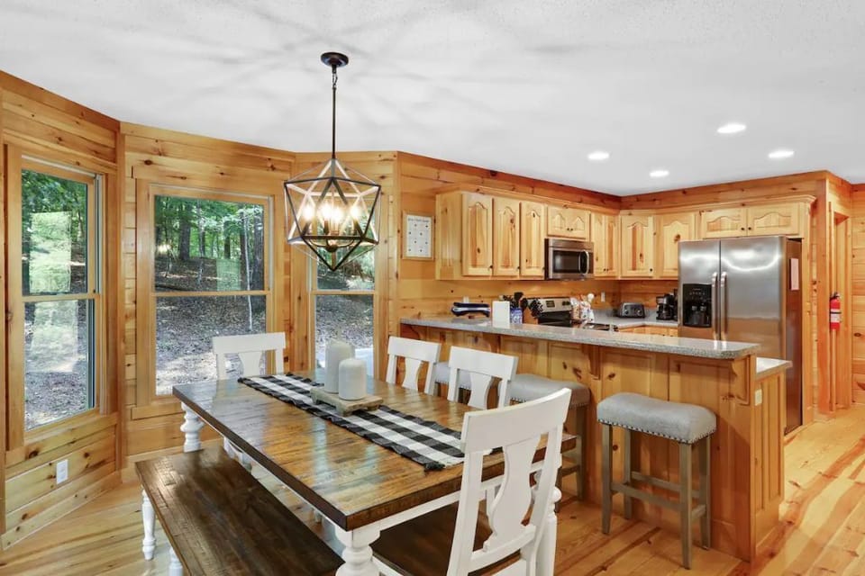 Dining room seating for 6 with 3 barstools