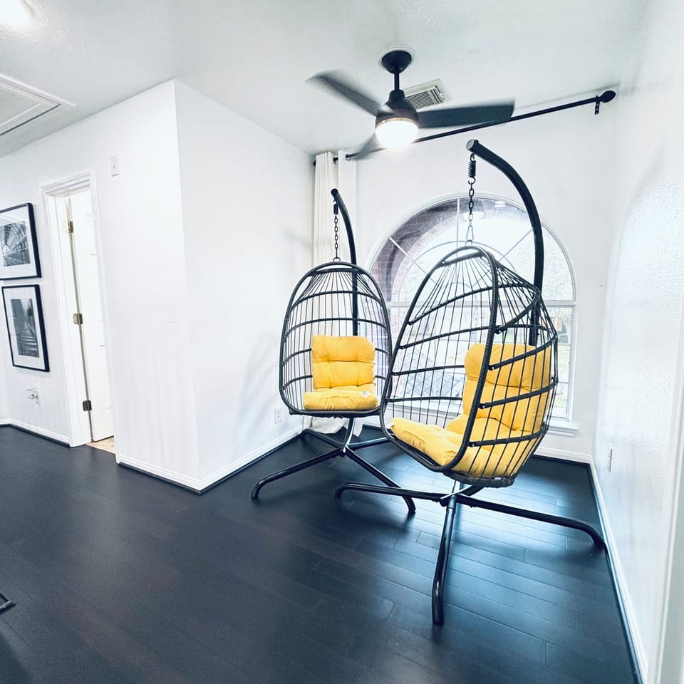 2nd floor Loft with Egg chairs