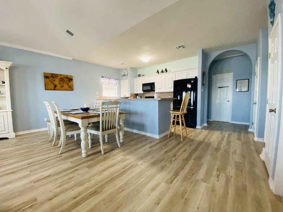 Fully functional kitchen