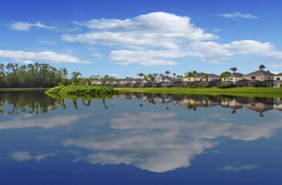 Lake-Berkley-Dr-Kissimmee-Florida.jpg