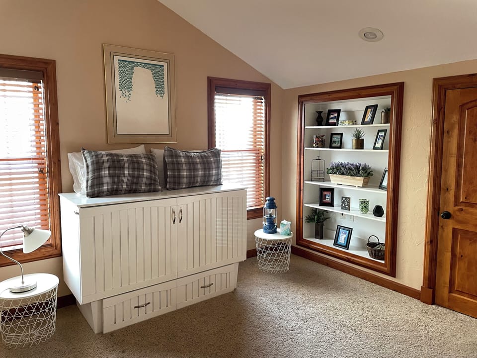 Loft with Queen Murphy Bed
