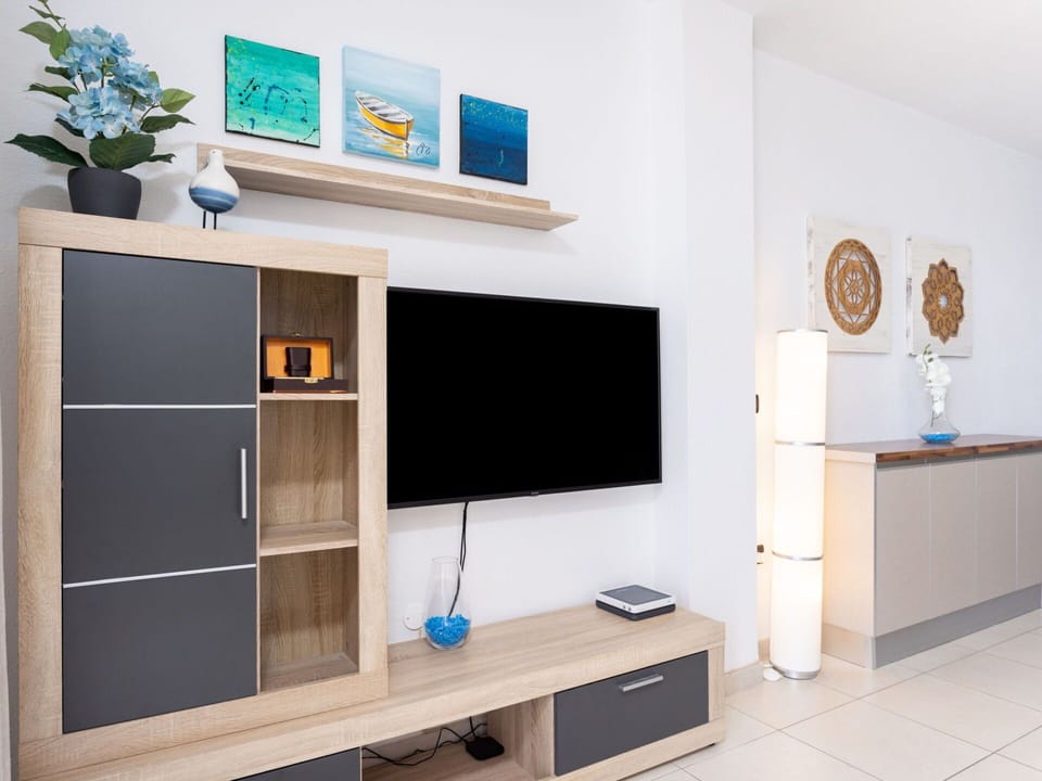Property, Furniture, Product, Cabinetry, Shelving, Interior Design, Computer Desk, Living Room, Shelf, Lighting