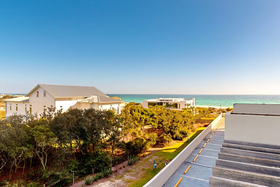 Beach/ocean view