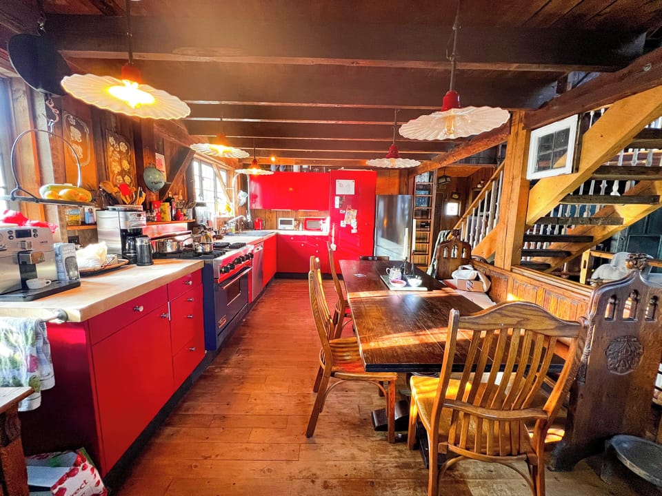 Barn (main house) Kitchen