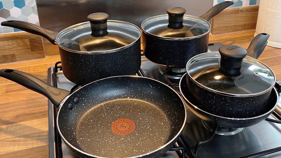 Cookware available for you to use in the kitchen with basic cooking materials 