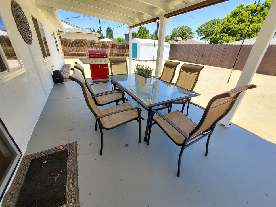 Grill up Some Dinner and Dine Al-Fresco
