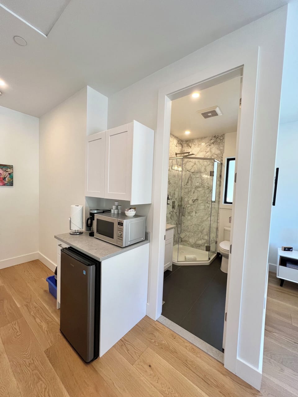 Kitchenette and bathroom