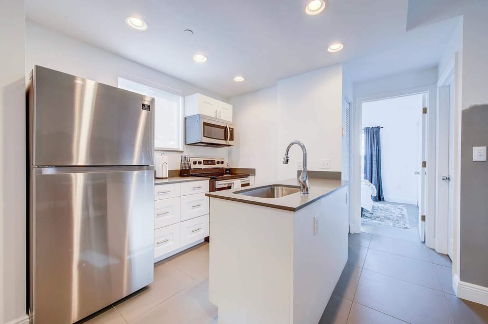 Fully equipped kitchen to prepare delicious meals. All  appliances are electric.