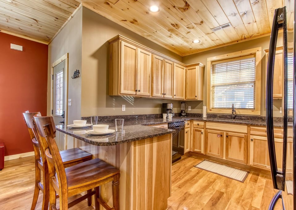 Beautiful, well appointed kitchen.