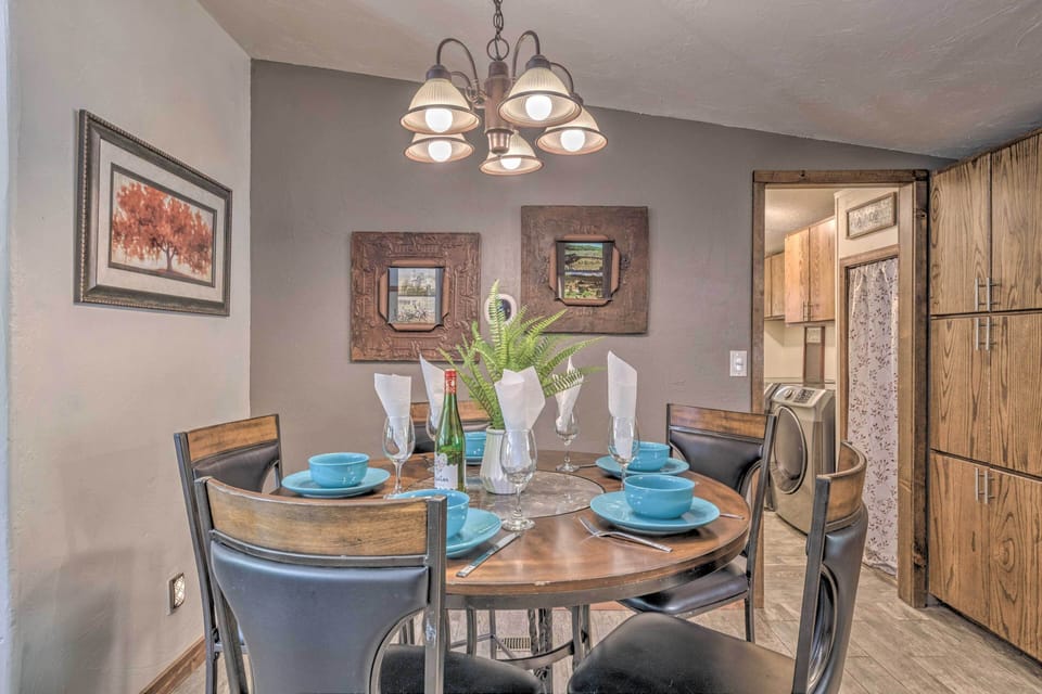 Dining Area | Dishware & Flatware Provided