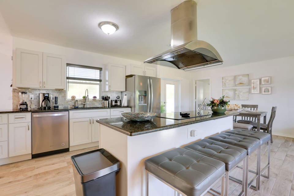 Kitchen | Dishwasher | Coffee Maker