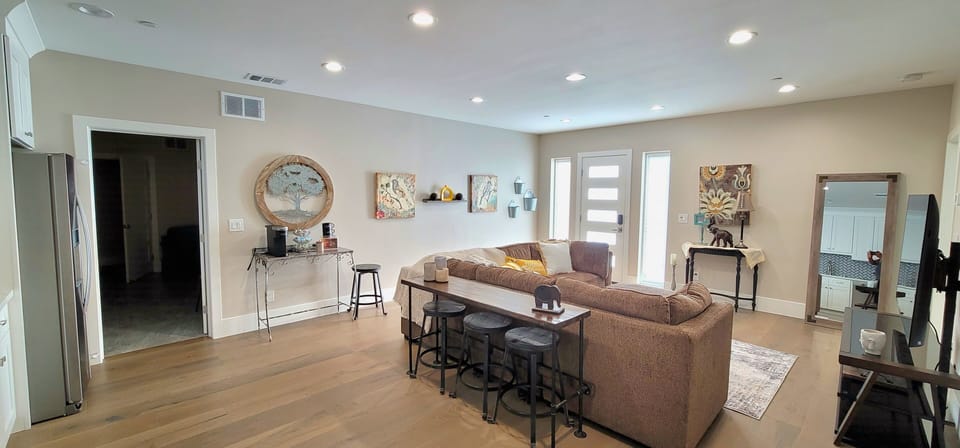 Newly built Gorgeous Guest house with private entrance House in El Dorado Hills