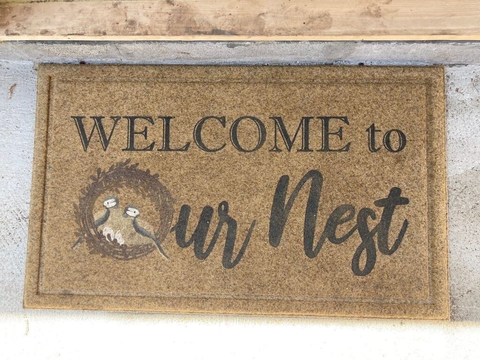 WELCOME TO THE NESTLE INN.
RELAX & ENJOY YOUR STAY.