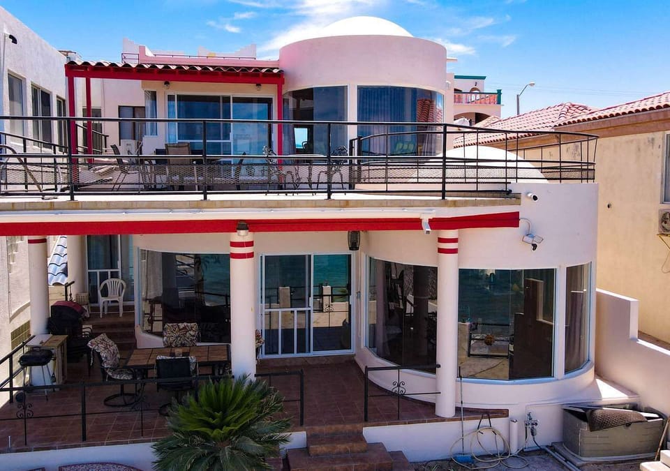 Beach House A Vacation Rental in Las Palmas, San Felipe - big windows facing the beach