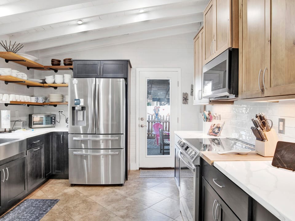 Kitchen - Floor 1