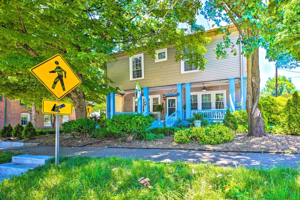 Property Exterior | Central Air Conditioning