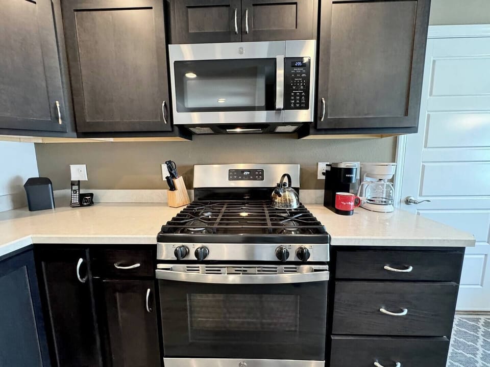 Gas Stove and Coffee Per-cup or Per-pot Options 