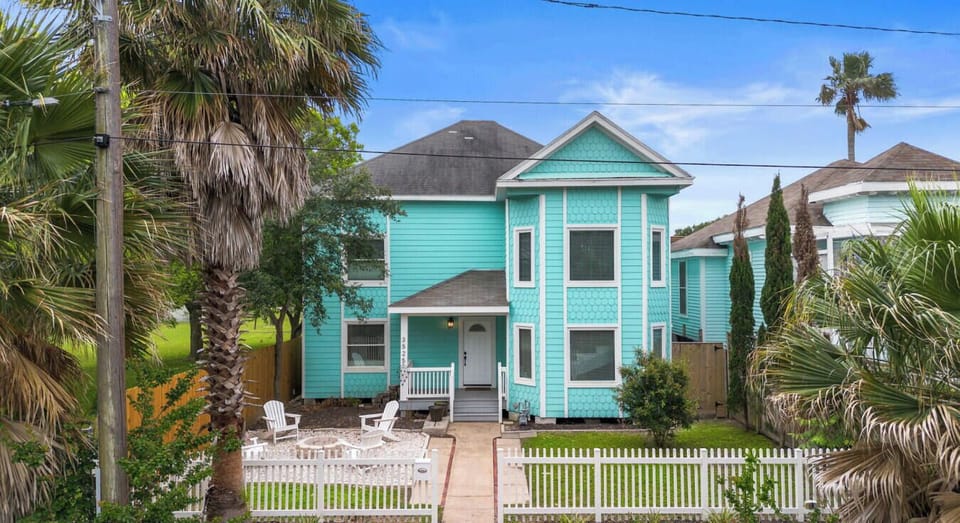 Welcome to Heart of It All by BeachBox