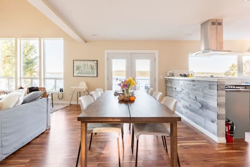 Indoor dining table with spectacular view of the Bay
