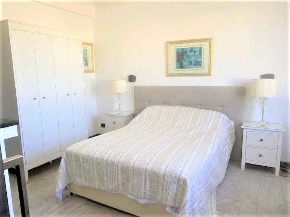 bed 3