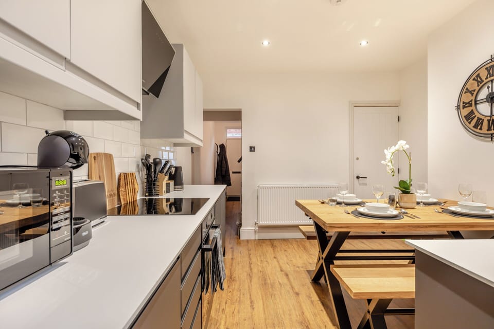 Kitchen/diner | Egon House - St Andrews Cottages, Lincoln