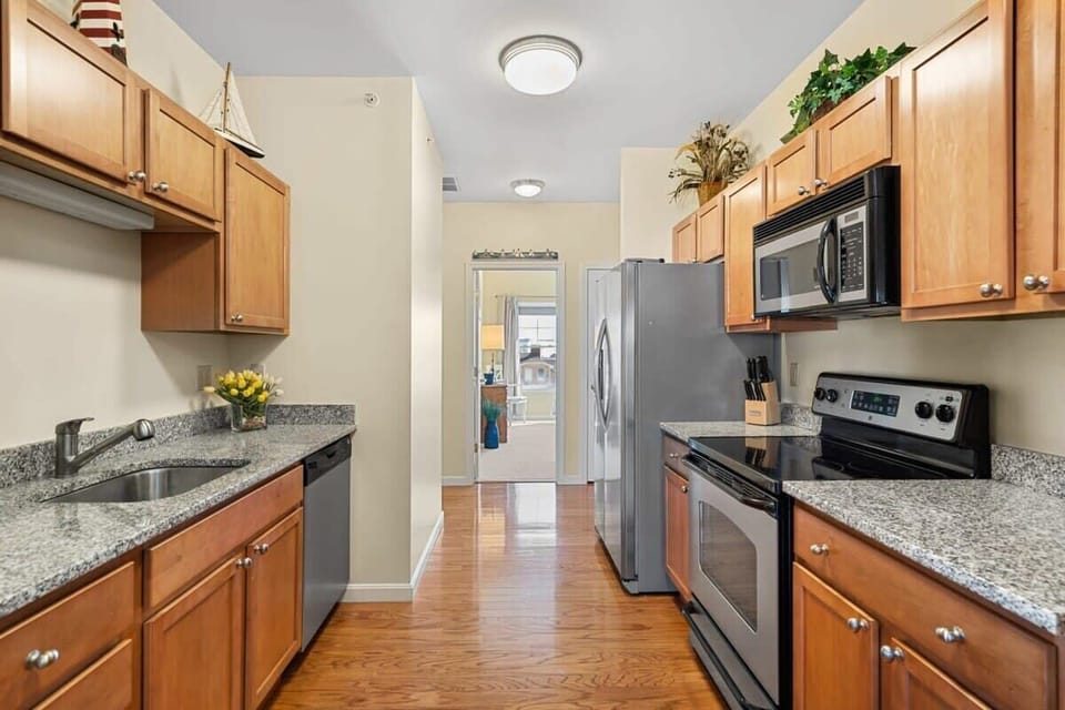 Fully equipped kitchen perfect for cooking and enjoying home-cooked meals.