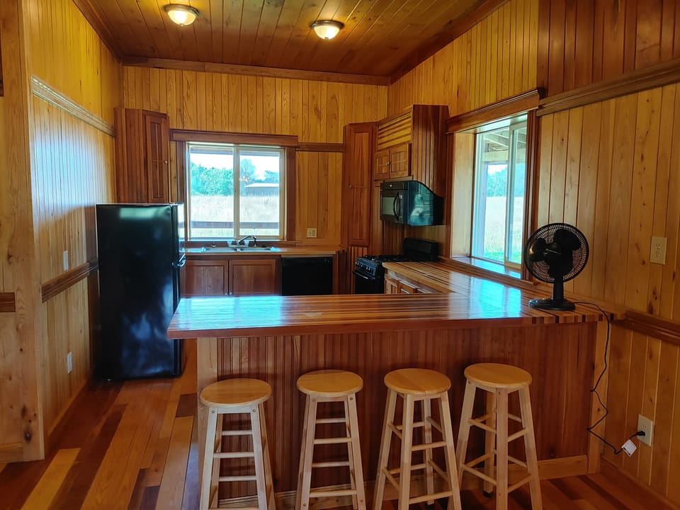 kitchen has everything but Bob Evans is only 6 miles away 🤤🤤🤤