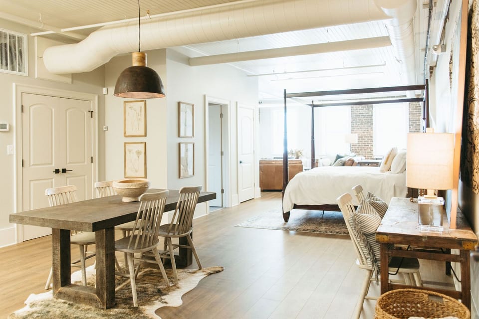 Blue Suede Shoes Suite (1)