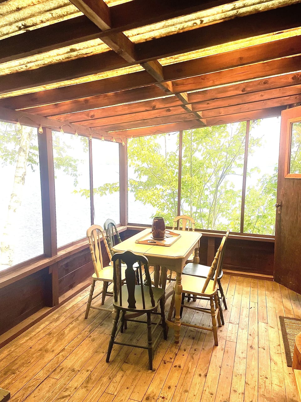 Guest cabin - screened in porch