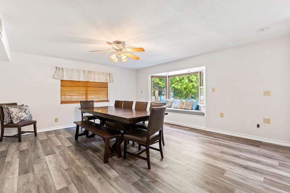 Huge dining table that will easily seat 10