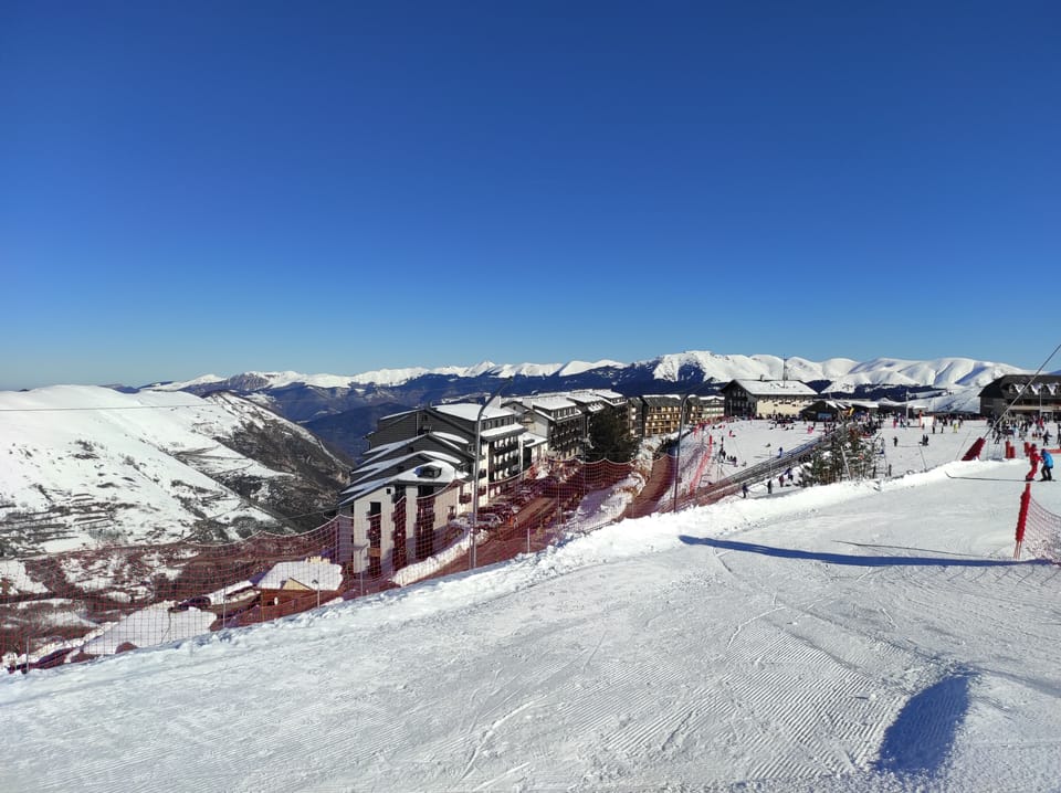 Snow and ski sports