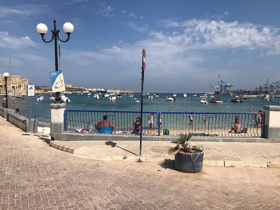 Seaside Apartment Birzebugga - 2 bedrooms, fully air conditioned Apartment in Malta