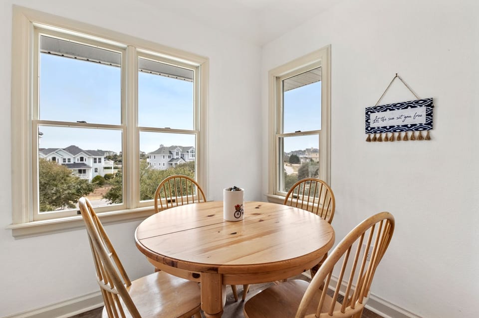 PI07: Island Breeze | Top Level Ships Watch