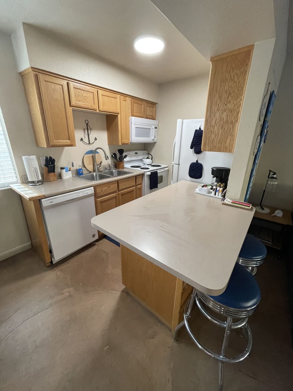 Kitchen “NEW” update with R.O. Water System, Dishwasher 