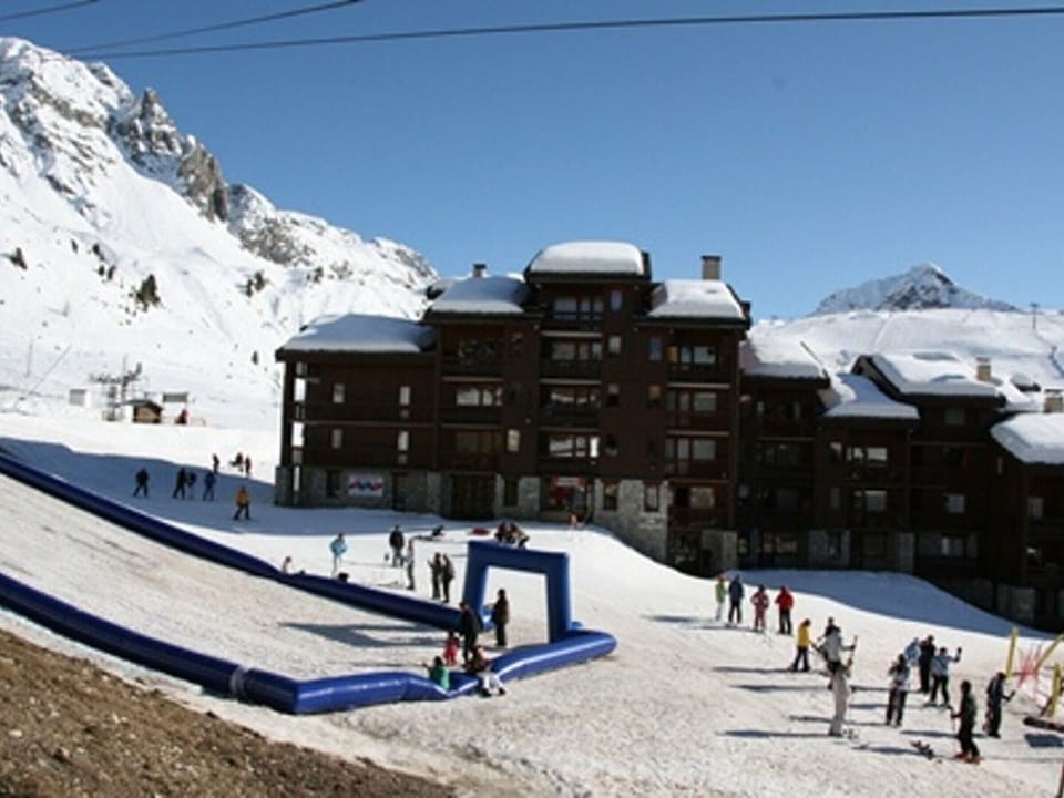 Snow and ski sports