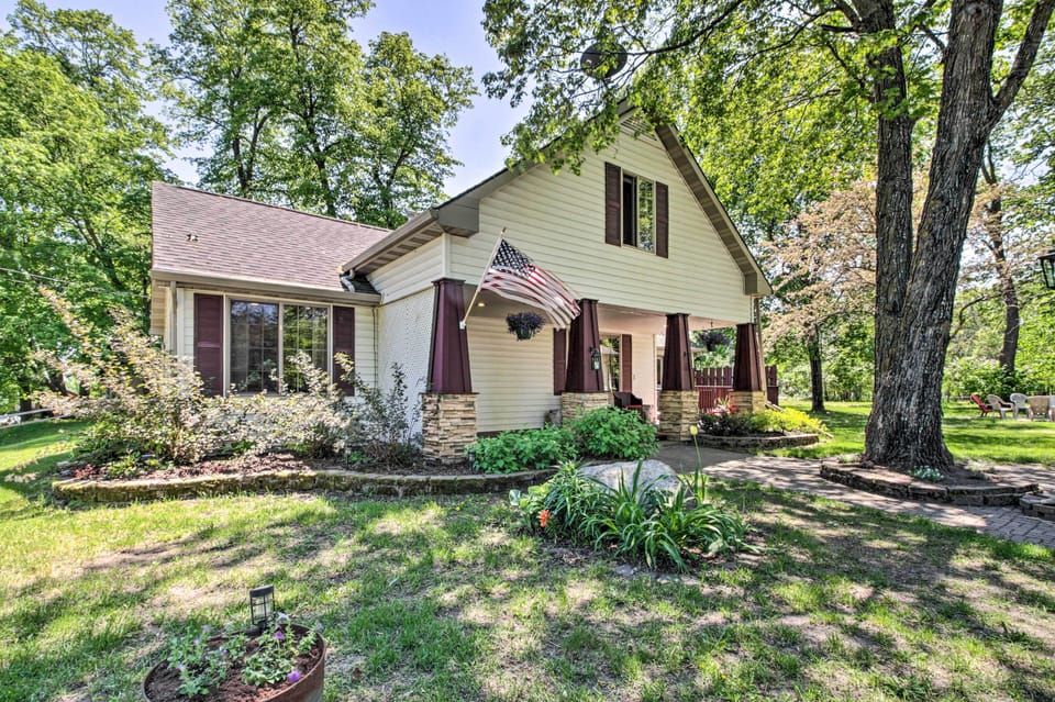 Bemidji Vacation Rental | 4BR | 2BA | 1,925 Sq Ft | Stairs Required