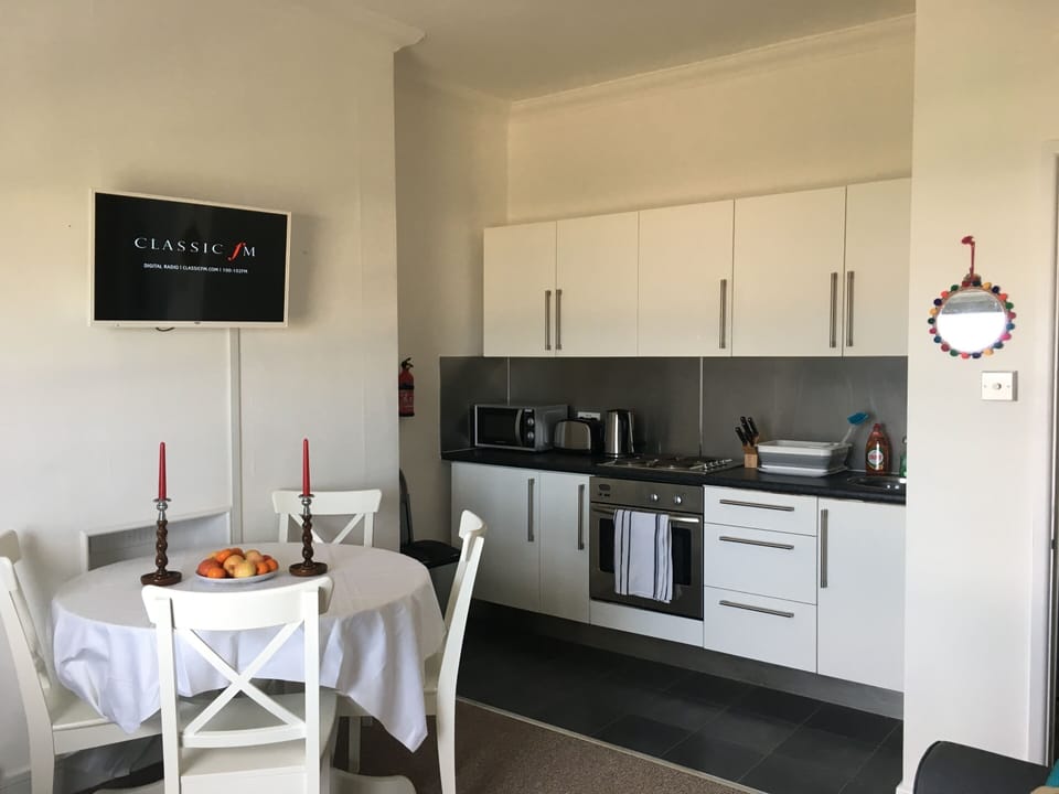 Kitchen / dinning space