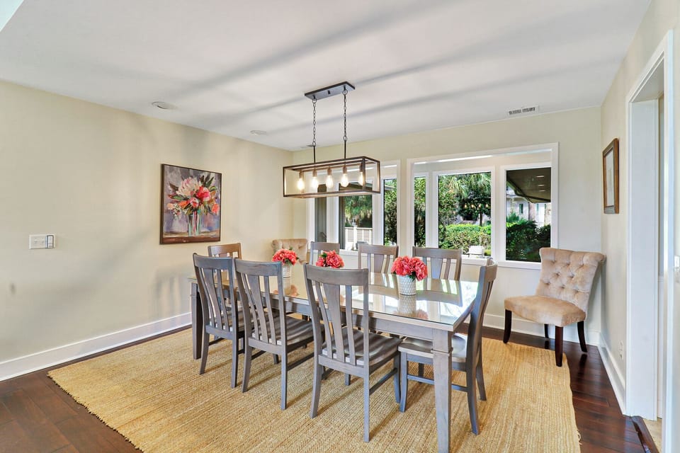 60 Stoney Creek | Dining Table for 8 - 60 Stoney Creek | Dining Table for 8