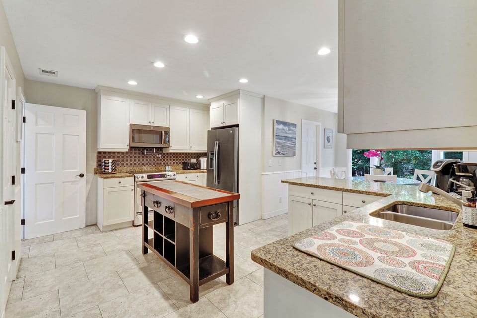 60 Stoney Creek | Kitchen - 60 Stoney Creek | Kitchen